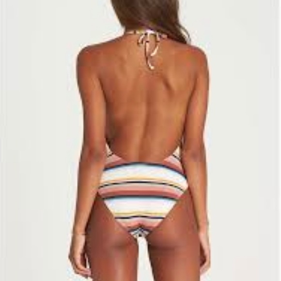 Billabong One Piece - Picture 3 of 5